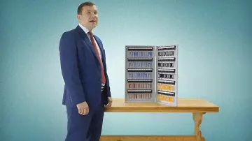 Обзор ключницы КЛ 100
